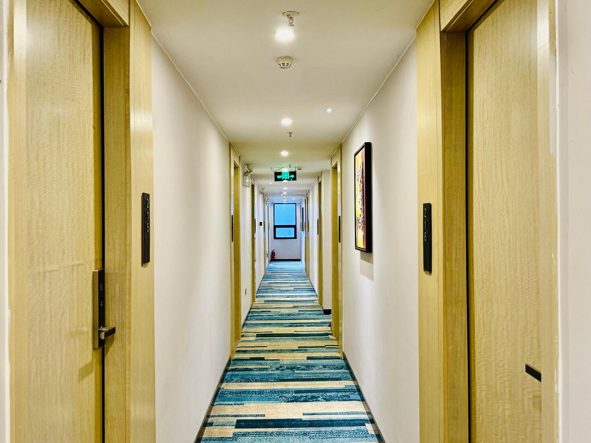 Guilin Tree Hotel Екстериор снимка